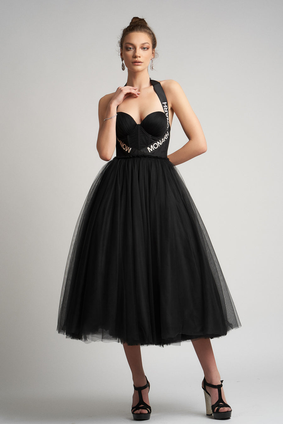 Rochie midi din tulle
