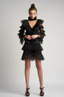 Rochie mini neagra cu volane din tull si decolteu adanc