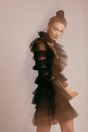 Rochie mini neagra cu volane din tull si decolteu adanc