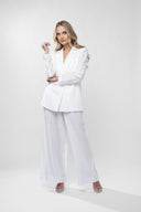 Costum cu pantalon si sacou lejer White