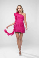 One-shoulder dress with spectacular ruffles