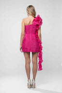 One-shoulder dress with spectacular ruffles