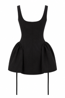 Rochie mini cu volum sculptat
