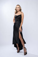 Rochie cu slit si bretele subtiri