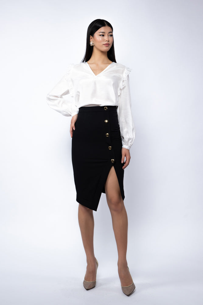 Bluza cu decolteu in V si volane delicate din matase