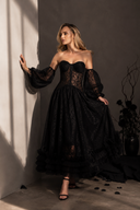 Rochie midi din dantela cu maneci bufante si volane din tulle