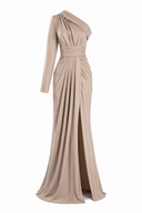 Rochie lunga asimetrica cu drapaje