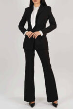 Costum clasic negru