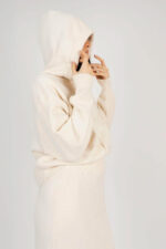 Set tricotat  fusta și hanorac ivory din lana - imagine 5