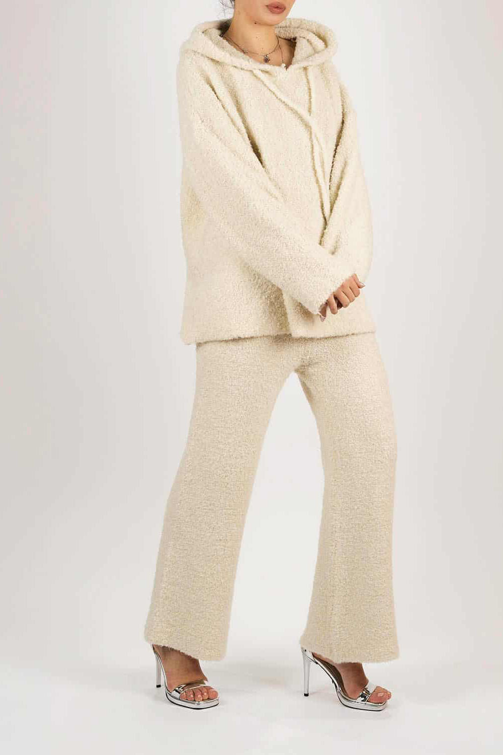 Set-tricotat-din-lana-–-Hanorac-si-pantaloni-1 Set hanorac și pantaloni din lana Ivory - imagine 2