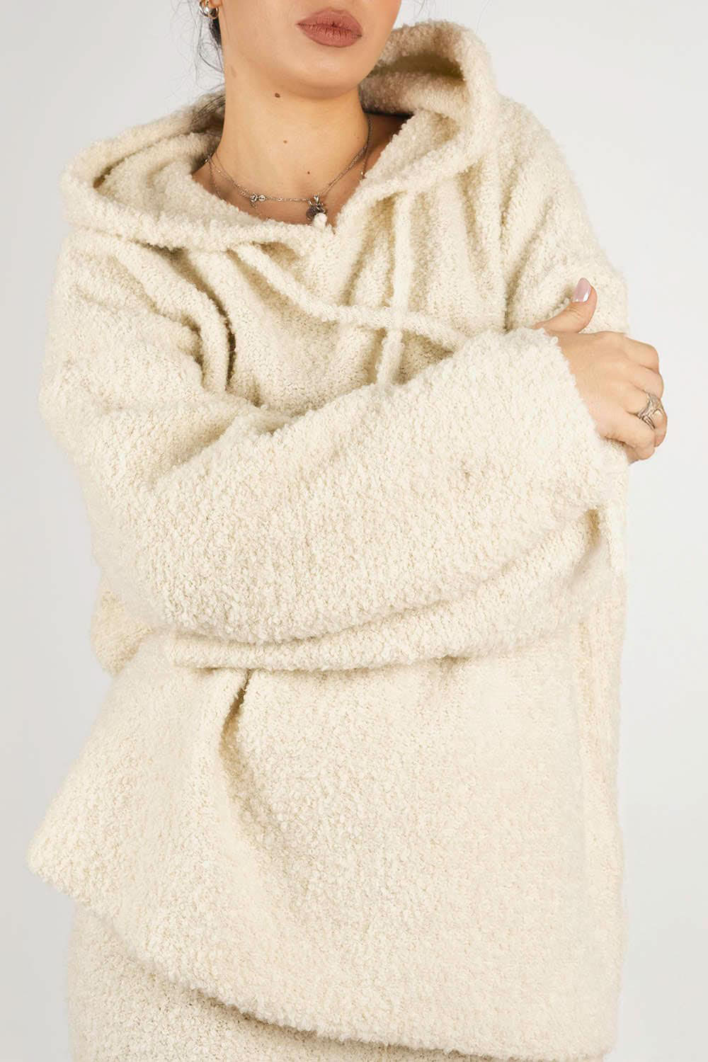 Set-tricotat-din-lana-–-Hanorac-si-pantaloni-5 Set hanorac și pantaloni din lana Ivory - imagine 4