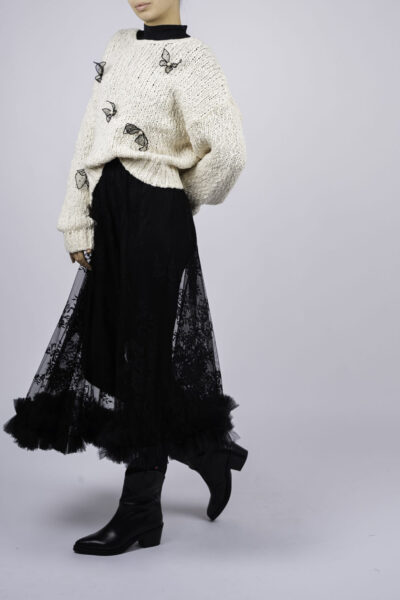 Pulover cu accesorii tip fluturi brodati si perle - imagine 5