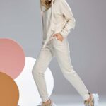 Trening din catifea cu gluga Ivory Jolie Divas