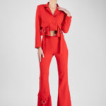 Sacou scurt cu buzunare aplicate si detalii metalice