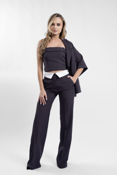 Pantaloni cu dunga si detaliu alb contrastant