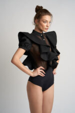 Body  cu volane supradimensionate si insertii transparente - imagine 2