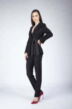 Costum elegant cu detalii satinate - imagine 4