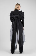 Sacou cu funda supradimensionata si trena din organza - imagine 4