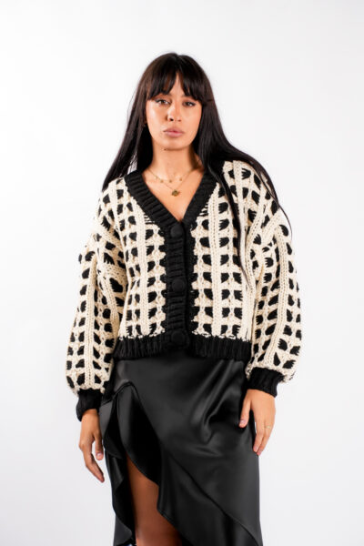 Pulover gros ivory cu nasturi tricotati - imagine 2