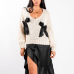 Pulover ivory moale si calduros cu funde