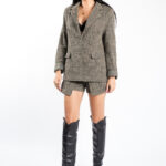 Pantaloni scurti tip fusta cappuccino