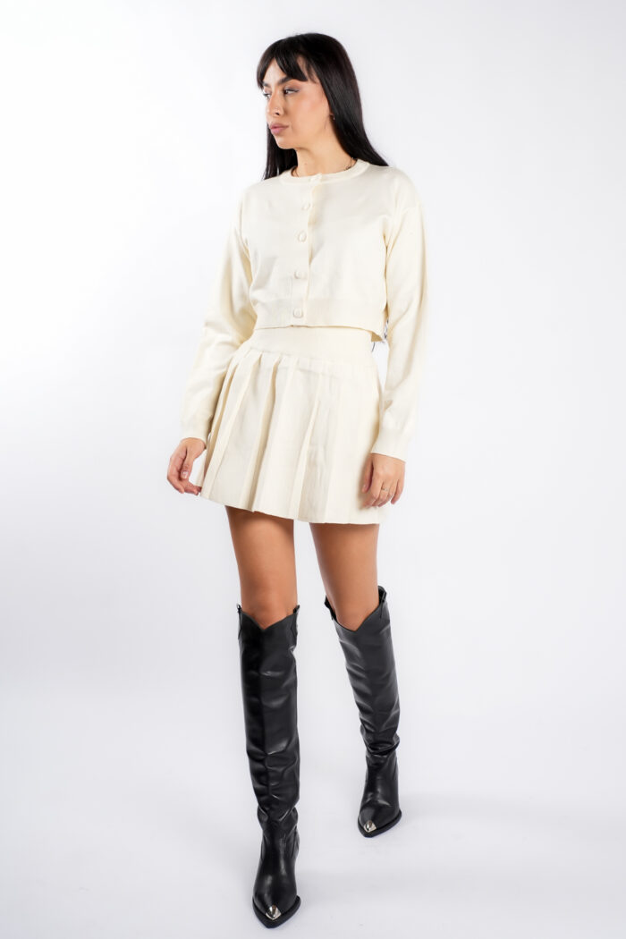 Compleu Ivory cu fusta plisata - imagine 1