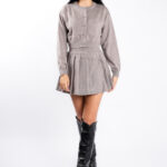 Compleu Grey cu fusta plisata