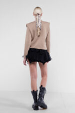 Hanorac cu broderie manuala - imagine 2