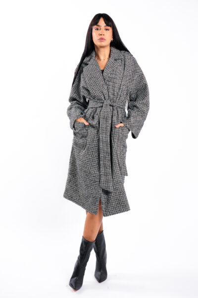 Palton oversize cu imprimeu grafic si cordon