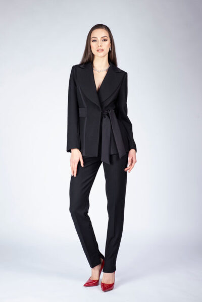 Sacou negru cambrat cu detalii de satin - imagine 6