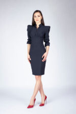 Rochie cambrata cu umeri structurati si detalii tip corset