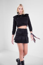 Hanorac cropped cu aplicatii - imagine 2