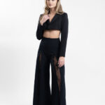 Pantaloni evazați cu inserții din dantelă Chantilly