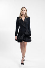 Rochie tip sacou cu volane structurate - imagine 3