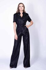 Salopeta din material peliculizat cu croiala ampla