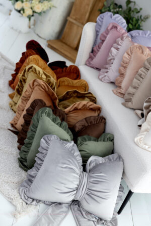 Monarh Velvet Bow Pillow – editie limitata - imagine 2