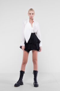 Fusta mini cu volane din matase si inele metalice Black