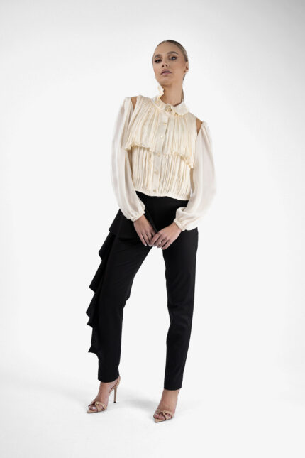 Pantaloni conici cu volan asimetric