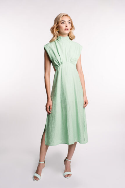 Rochie midi cu decupaje si guler inalt