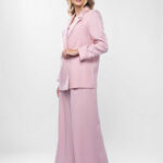 Costum cu pantalon si sacou lejer