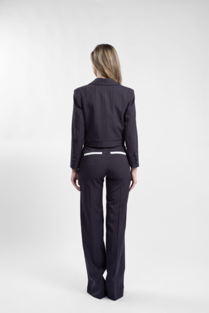 Pantaloni cu dunga si detaliu alb contrastant - imagine 6