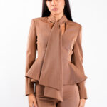 Sacou cu esarfe si talie structurata Camel