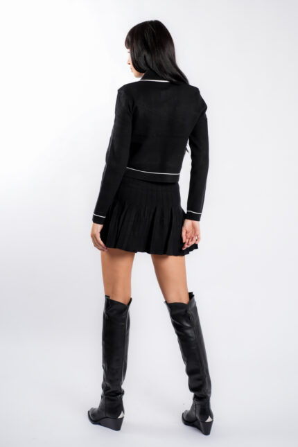 Compleu Black cu guler contrastant - imagine 4