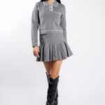 Compleu Grey cu guler contrastant