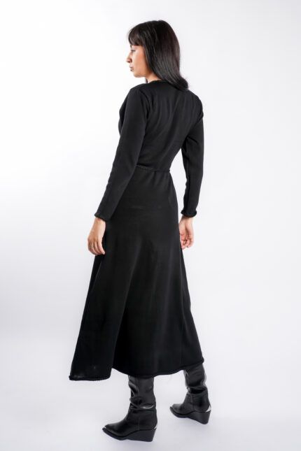 Rochie Black cu nasturi aurii si cordon impletit - imagine 3