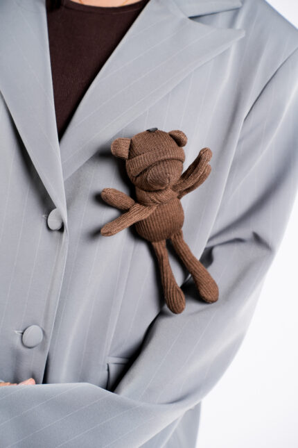 Accesoriu textil ursulet maro