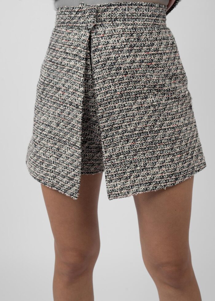 Pantaloni scurti tip fusta din tweed - imagine 2